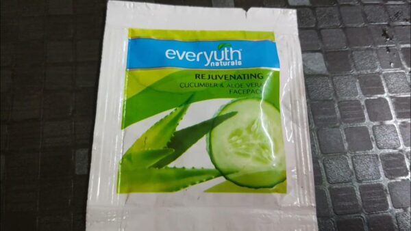EVERYUTH REJUVENATING CUCUMBER &ALOEVERA